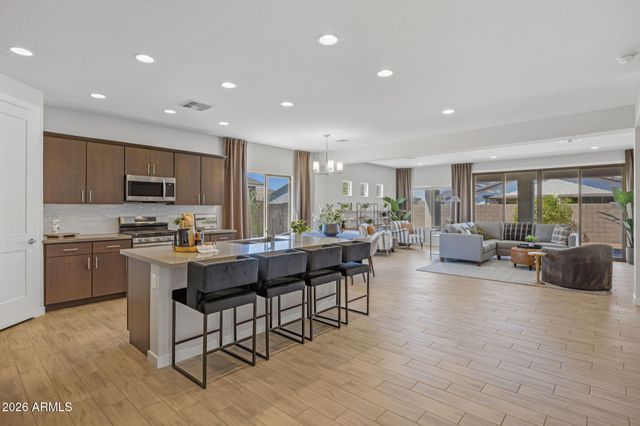 2519 N BRONCO Lane, Casa Grande, AZ 85122
