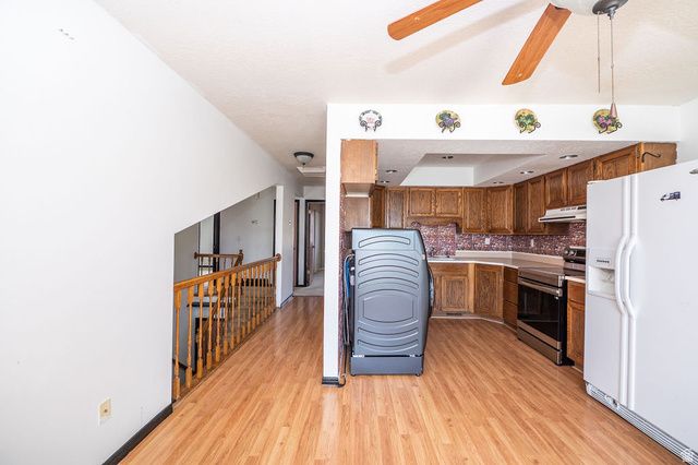 1876 W 2400 S, Syracuse, UT 84075