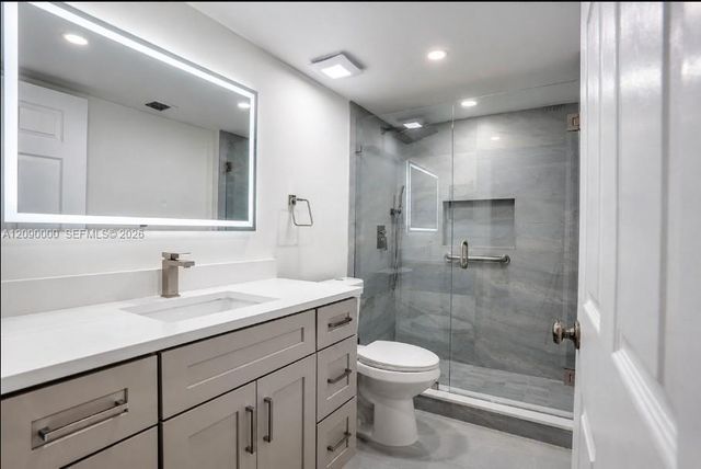 5810 Crystal Shores Drive 102, Boynton Beach, FL 33437