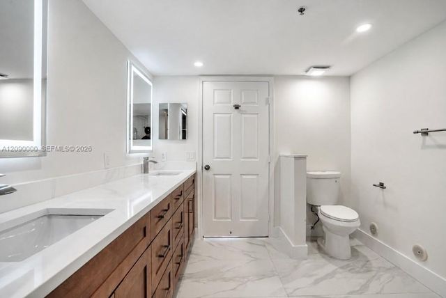 5810 Crystal Shores Drive 102, Boynton Beach, FL 33437