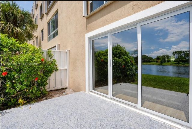 5810 Crystal Shores Drive 102, Boynton Beach, FL 33437