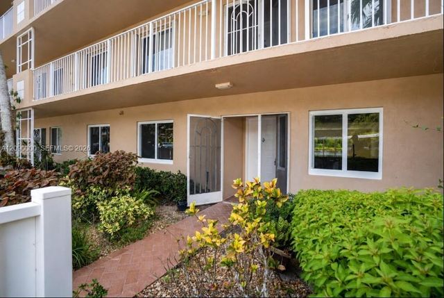 5810 Crystal Shores Drive 102, Boynton Beach, FL 33437