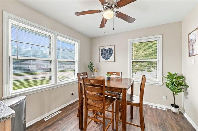 3238 N Chippewa Drive, Kansas City, MO 64116