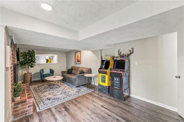 3238 N Chippewa Drive, Kansas City, MO 64116