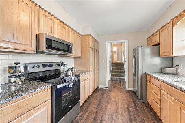 3238 N Chippewa Drive, Kansas City, MO 64116