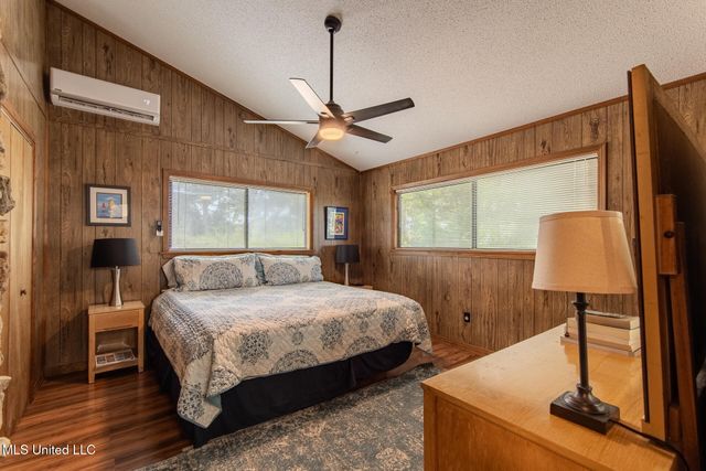 83 County Road 262, 68, Iuka, MS 38852