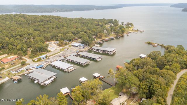 83 County Road 262, 68, Iuka, MS 38852