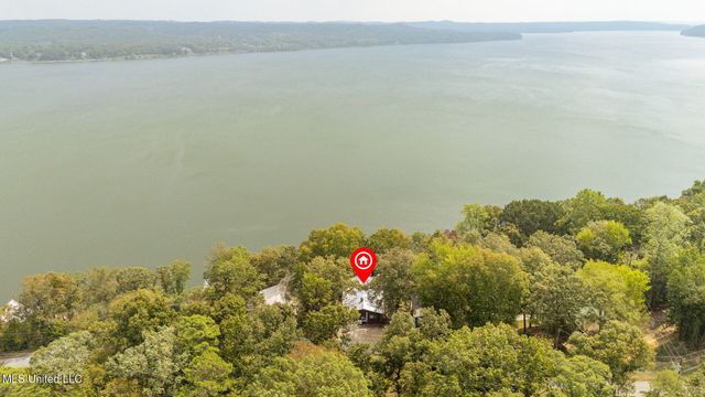 83 County Road 262, 68, Iuka, MS 38852