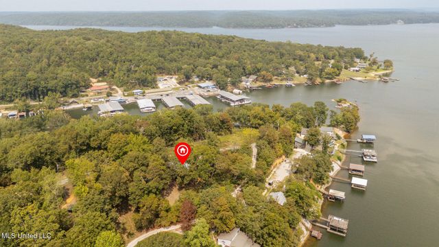 83 County Road 262, 68, Iuka, MS 38852