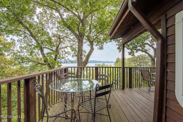 83 County Road 262, 68, Iuka, MS 38852