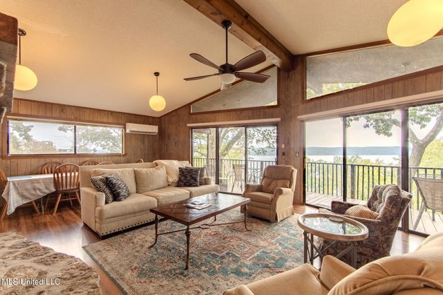 83 County Road 262, 68, Iuka, MS 38852