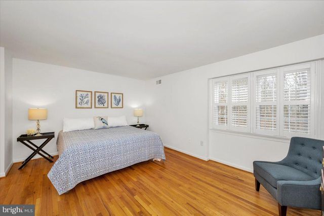 14 S DUKE ST, Rockville, MD 20850