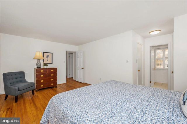 14 S DUKE ST, Rockville, MD 20850