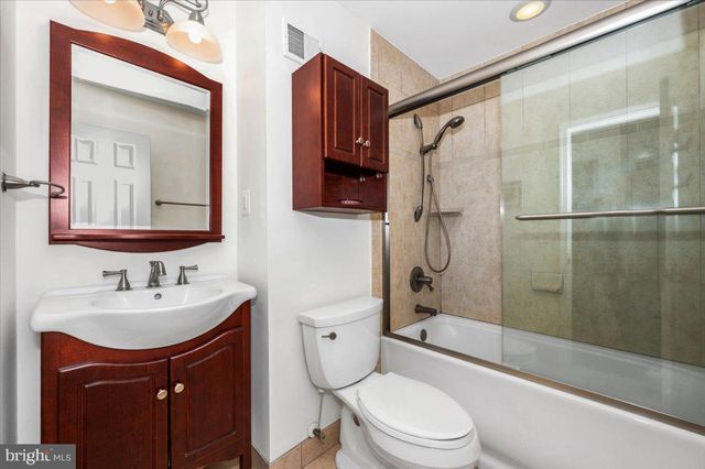 14 S DUKE ST, Rockville, MD 20850