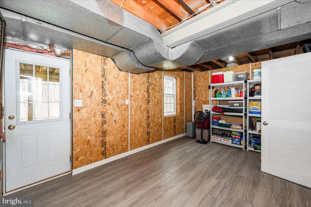 14 S DUKE ST, Rockville, MD 20850