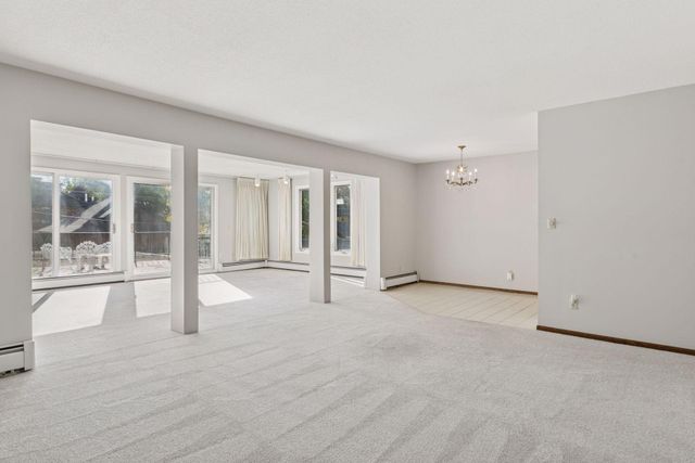 456 Summit Avenue 203, Saint Paul, MN 55102