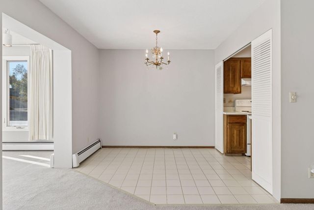 456 Summit Avenue 203, Saint Paul, MN 55102