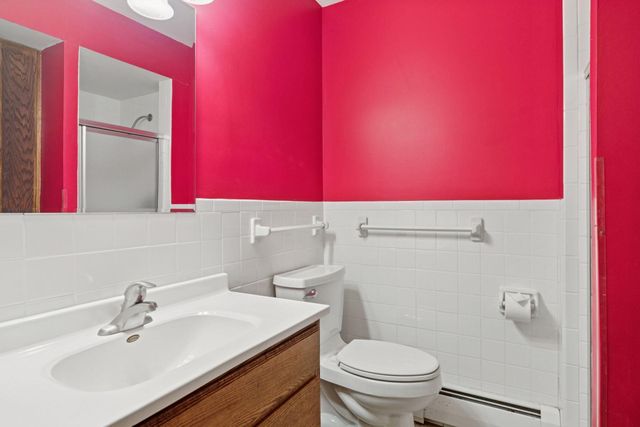 456 Summit Avenue 203, Saint Paul, MN 55102