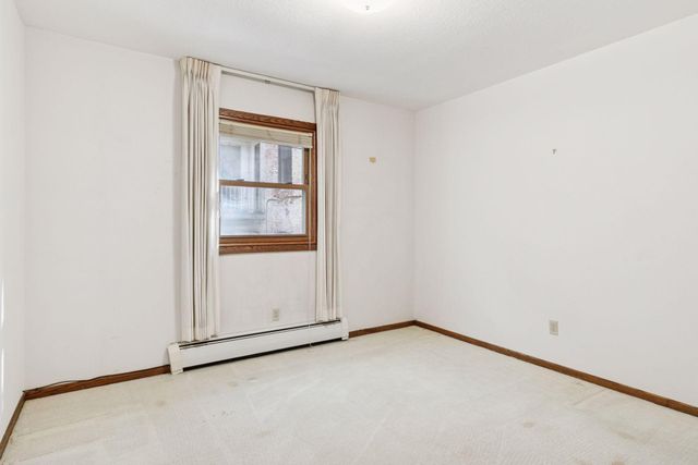 456 Summit Avenue 203, Saint Paul, MN 55102