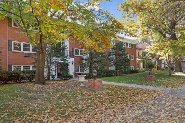 456 Summit Avenue 203, Saint Paul, MN 55102