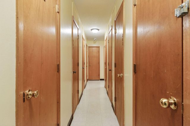 456 Summit Avenue 203, Saint Paul, MN 55102