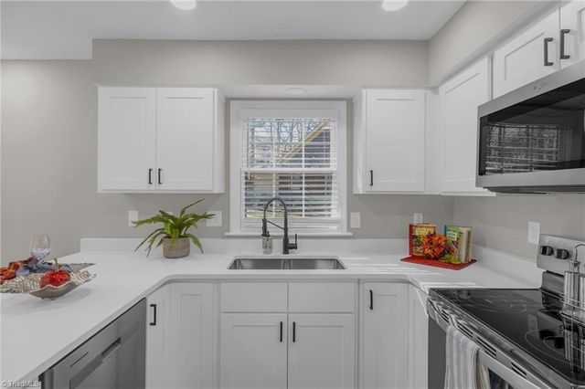 4618 Lawndale Drive F, Greensboro, NC 27455