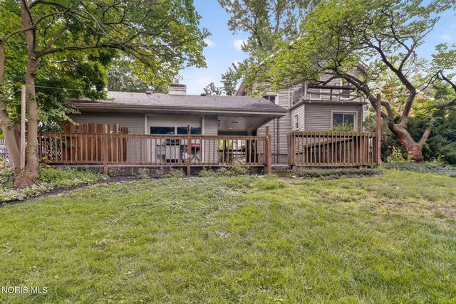 2444 Westbrook Drive, Toledo, OH 43613