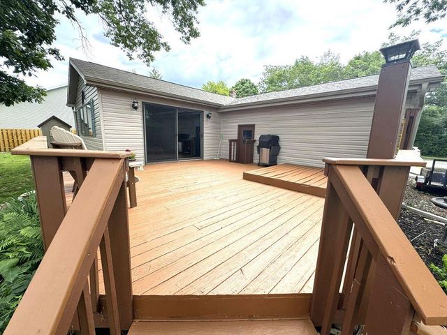 701 WOODLAND DRIVE, Kaukauna, WI 54130