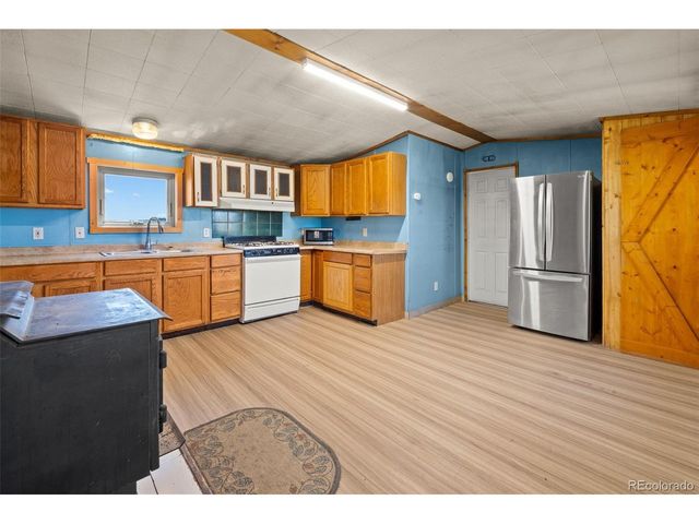 278 Cherokee Trl, Hartsel, CO 80449
