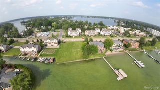 1540 Cass Lake Road, Keego Harbor, MI 48320