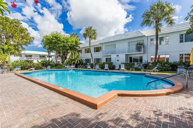 412 S Cypress Road 222, Pompano Beach, FL 33060