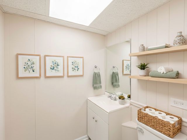 26101 W Roseland Court, Ingleside, IL 60041