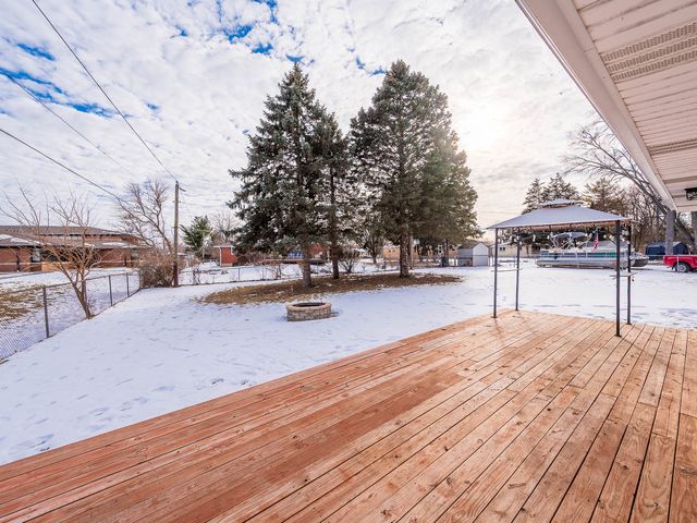 26101 W Roseland Court, Ingleside, IL 60041