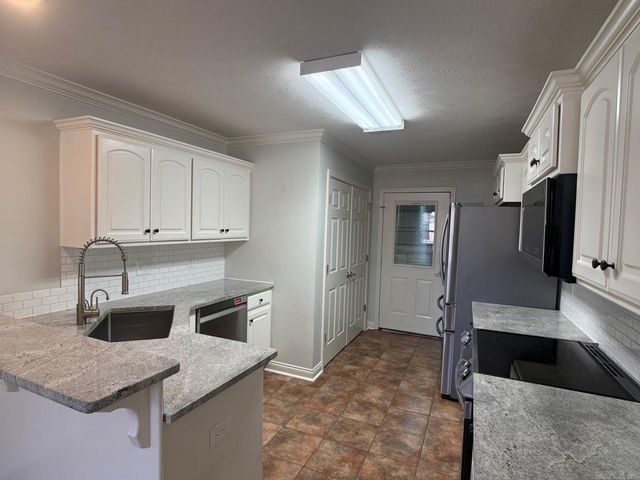 1607 Cajun Cove, Cabot, AR 72023