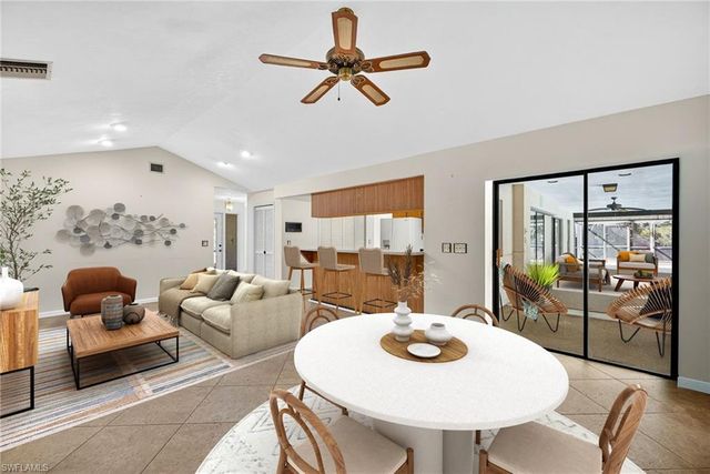 6811 Sandalwood LN, Naples, FL 34109