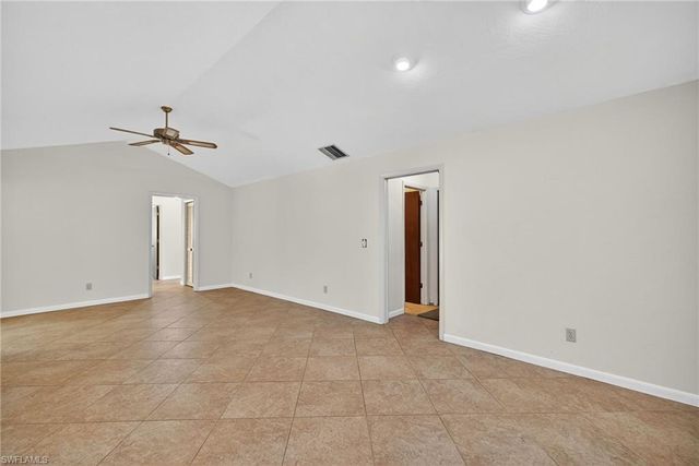 6811 Sandalwood LN, Naples, FL 34109