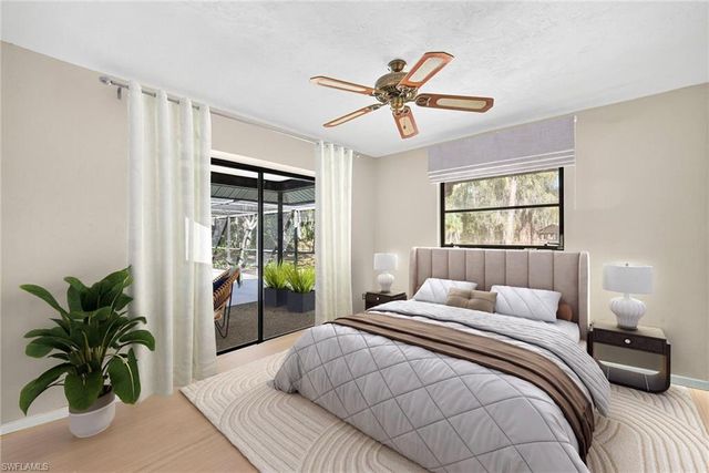 6811 Sandalwood LN, Naples, FL 34109