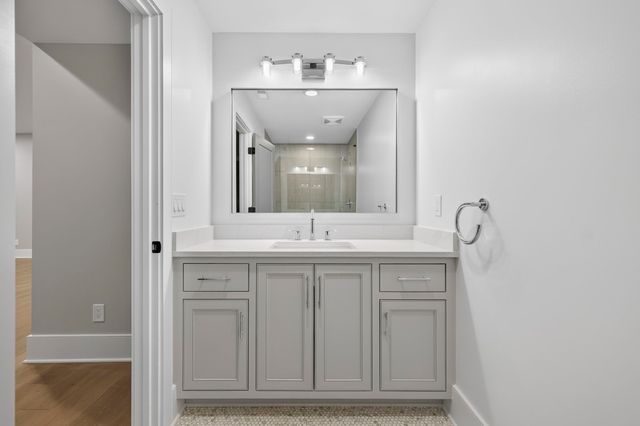 3618 General Bate Dr, Nashville, TN 37204