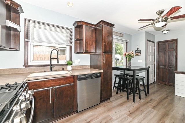 1648 Kuiper LANE, Mount Pleasant, WI 53406