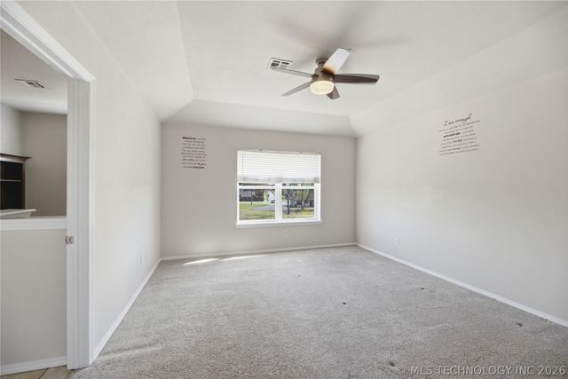 4209 S Chestnut Court, Broken Arrow, OK 74011