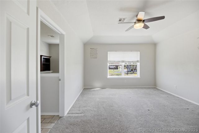 4209 S Chestnut Court, Broken Arrow, OK 74011