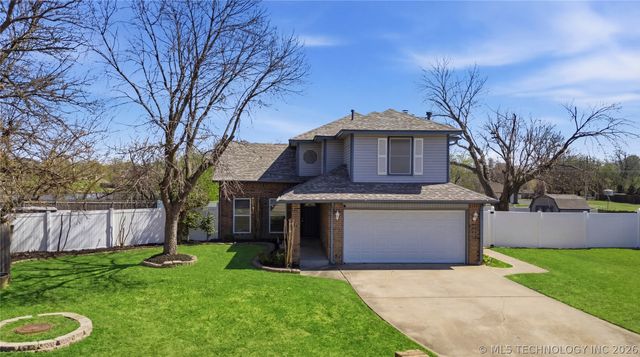 4209 S Chestnut Court, Broken Arrow, OK 74011