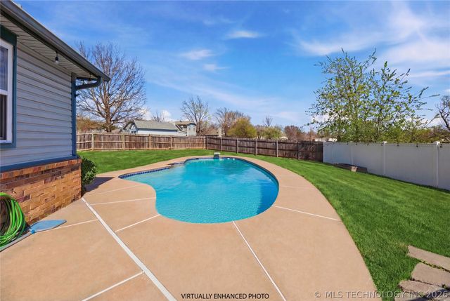 4209 S Chestnut Court, Broken Arrow, OK 74011