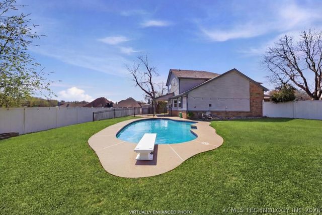 4209 S Chestnut Court, Broken Arrow, OK 74011