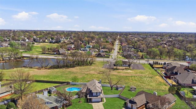 4209 S Chestnut Court, Broken Arrow, OK 74011