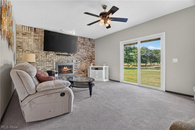 27328 Schady Road, Olmsted Twp, OH 44138