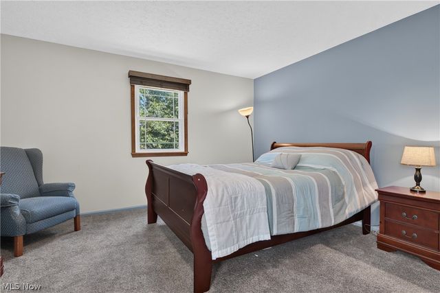 27328 Schady Road, Olmsted Twp, OH 44138