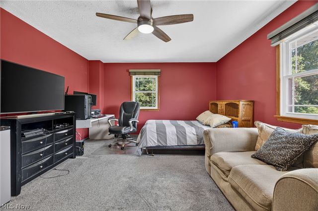 27328 Schady Road, Olmsted Twp, OH 44138
