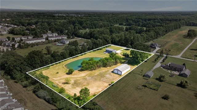 27328 Schady Road, Olmsted Twp, OH 44138