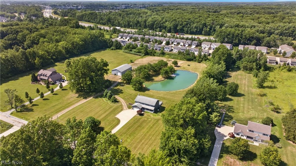 27328 Schady Road, Olmsted Twp, OH 44138